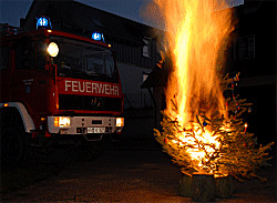 Brennender Christbaum